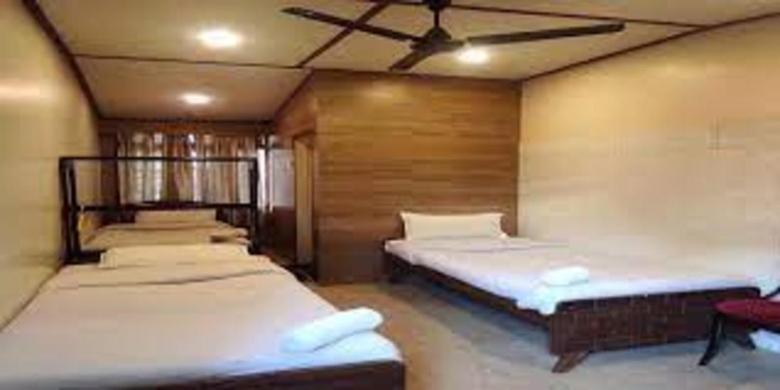 Baba Tourist Lodge Shillong Exterior foto
